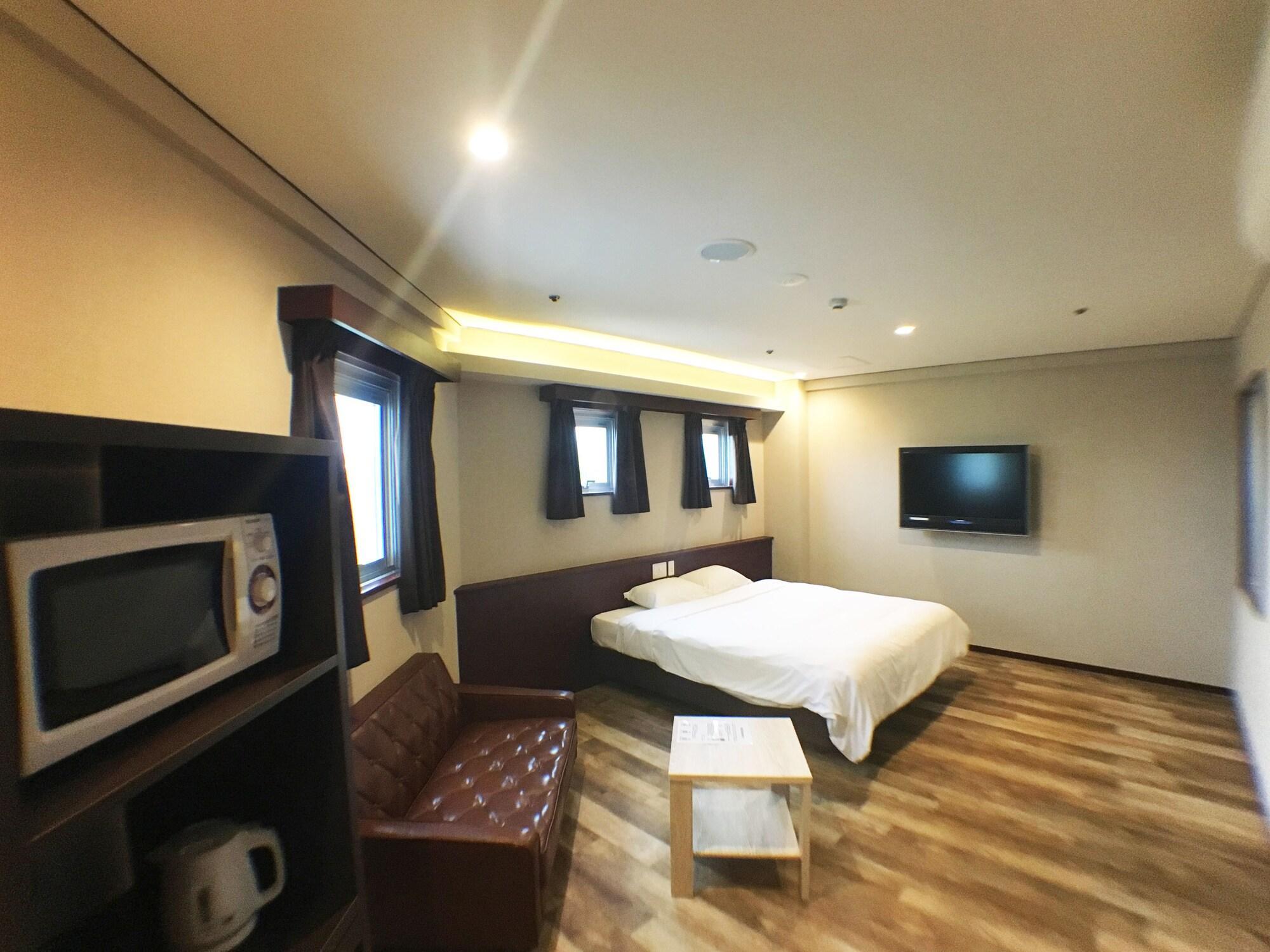 Rycom Crystal Hotel Okinawa Exterior foto