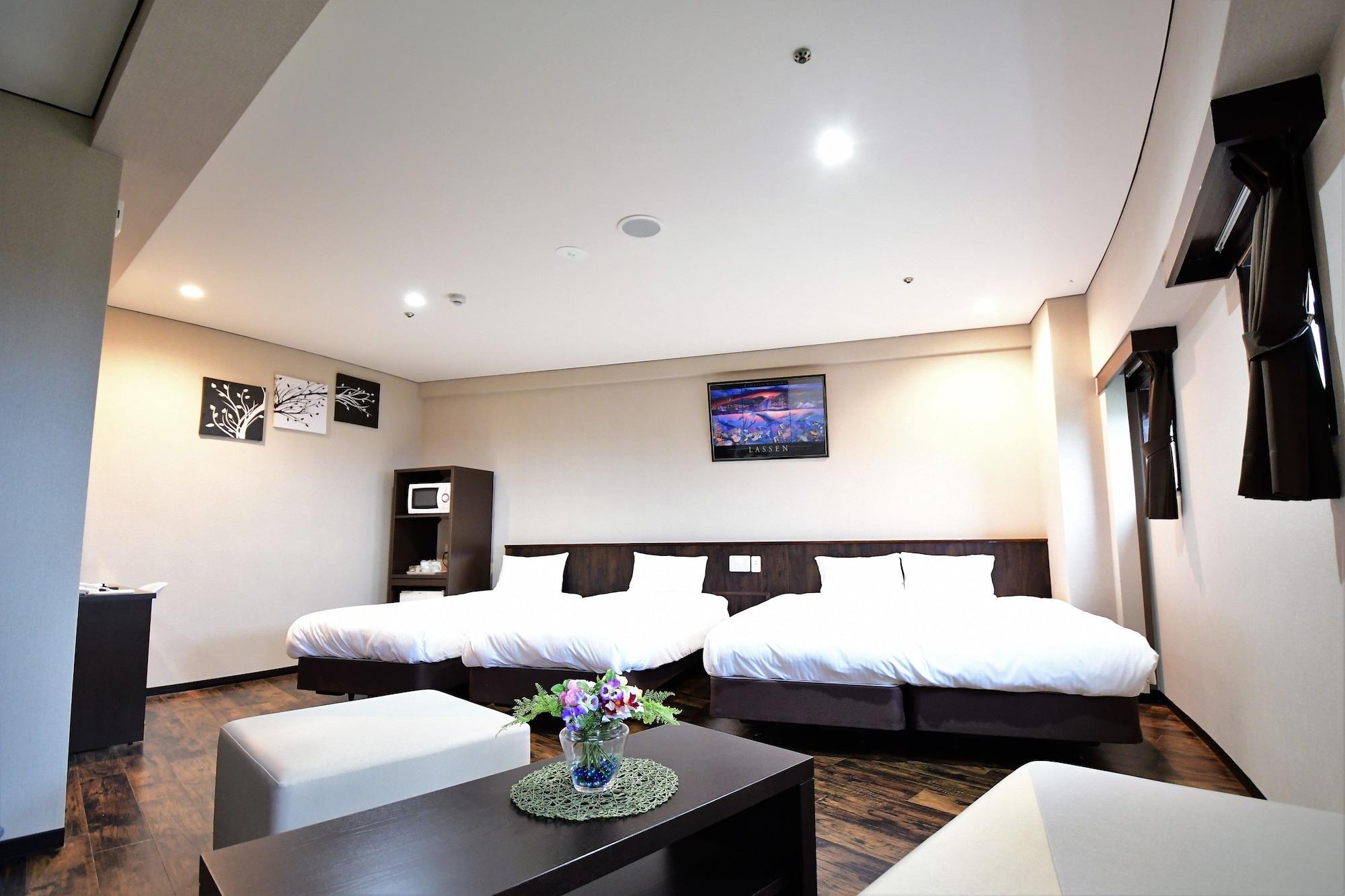 Rycom Crystal Hotel Okinawa Exterior foto