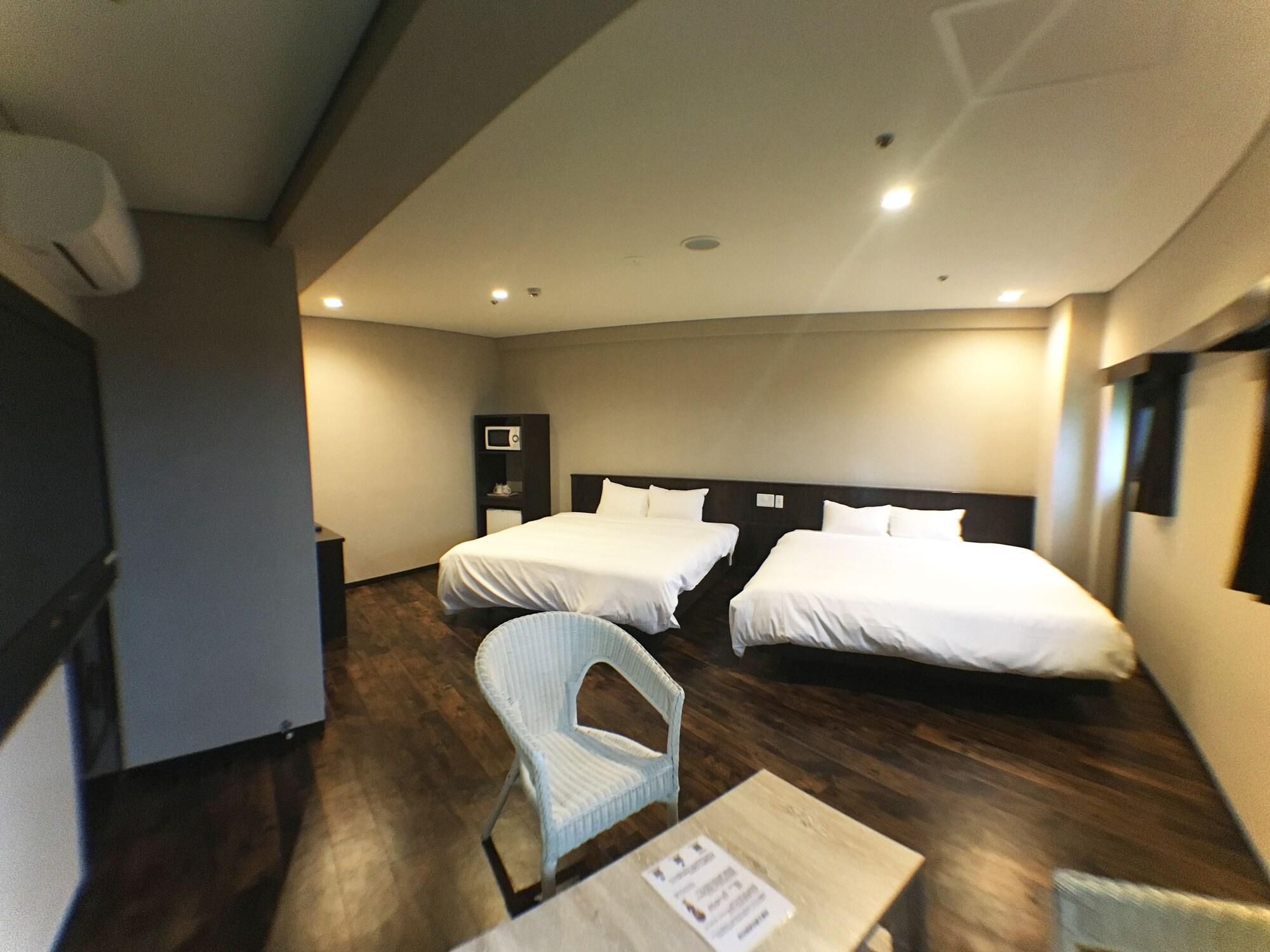 Rycom Crystal Hotel Okinawa Exterior foto